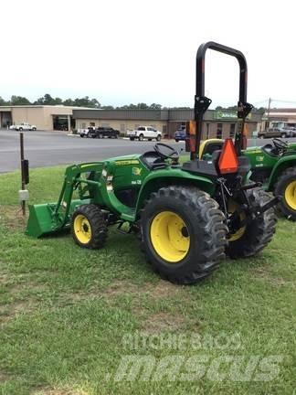 John Deere 3025E Kompaktní traktory