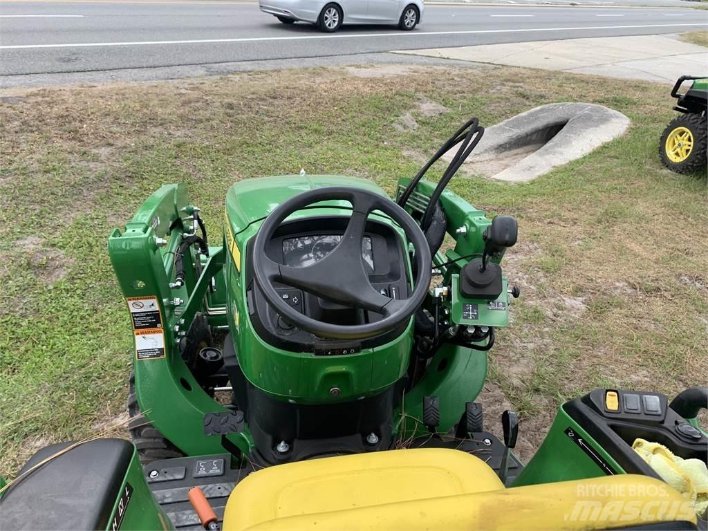 John Deere 3025E Kompaktní traktory