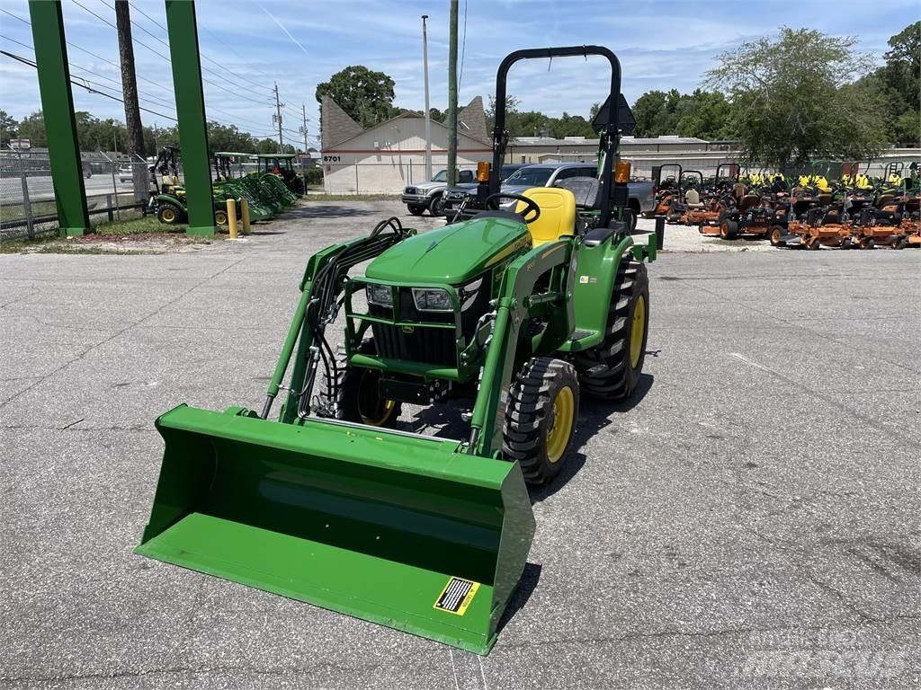 John Deere 3025E Kompaktní traktory