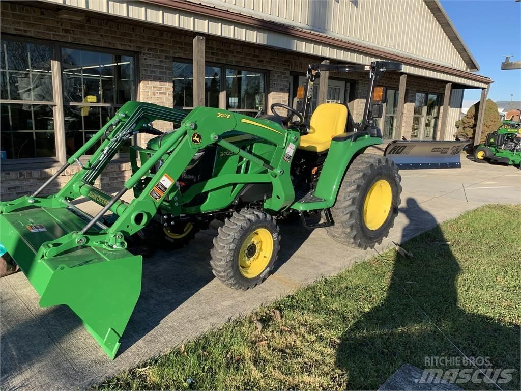John Deere 3025E Kompaktní traktory