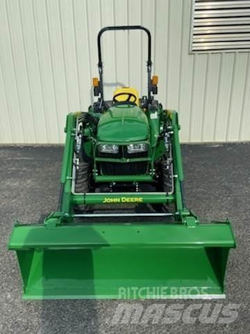 John Deere 3025E Kompaktní traktory