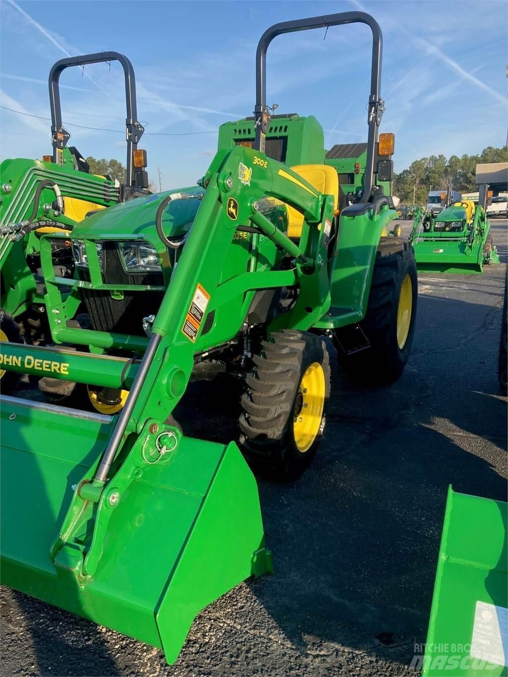 John Deere 3025E Kompaktní traktory