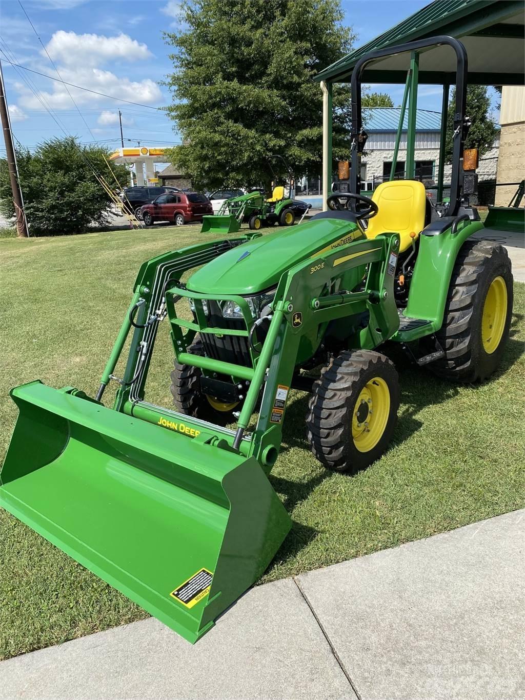 John Deere 3025E Kompaktní traktory