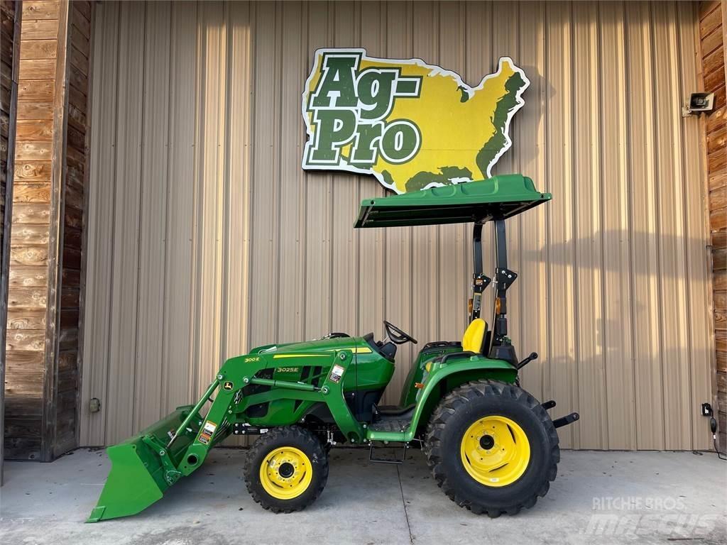John Deere 3025E Kompaktní traktory