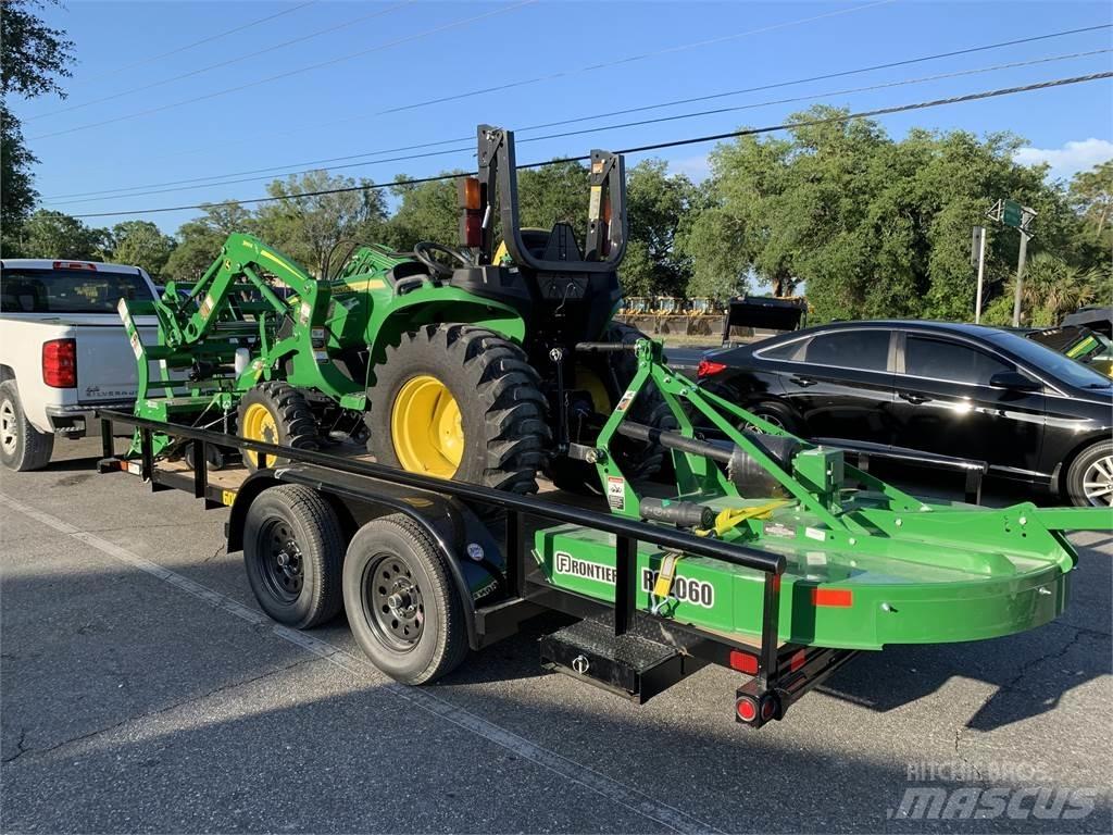 John Deere 3032E Kompaktní traktory
