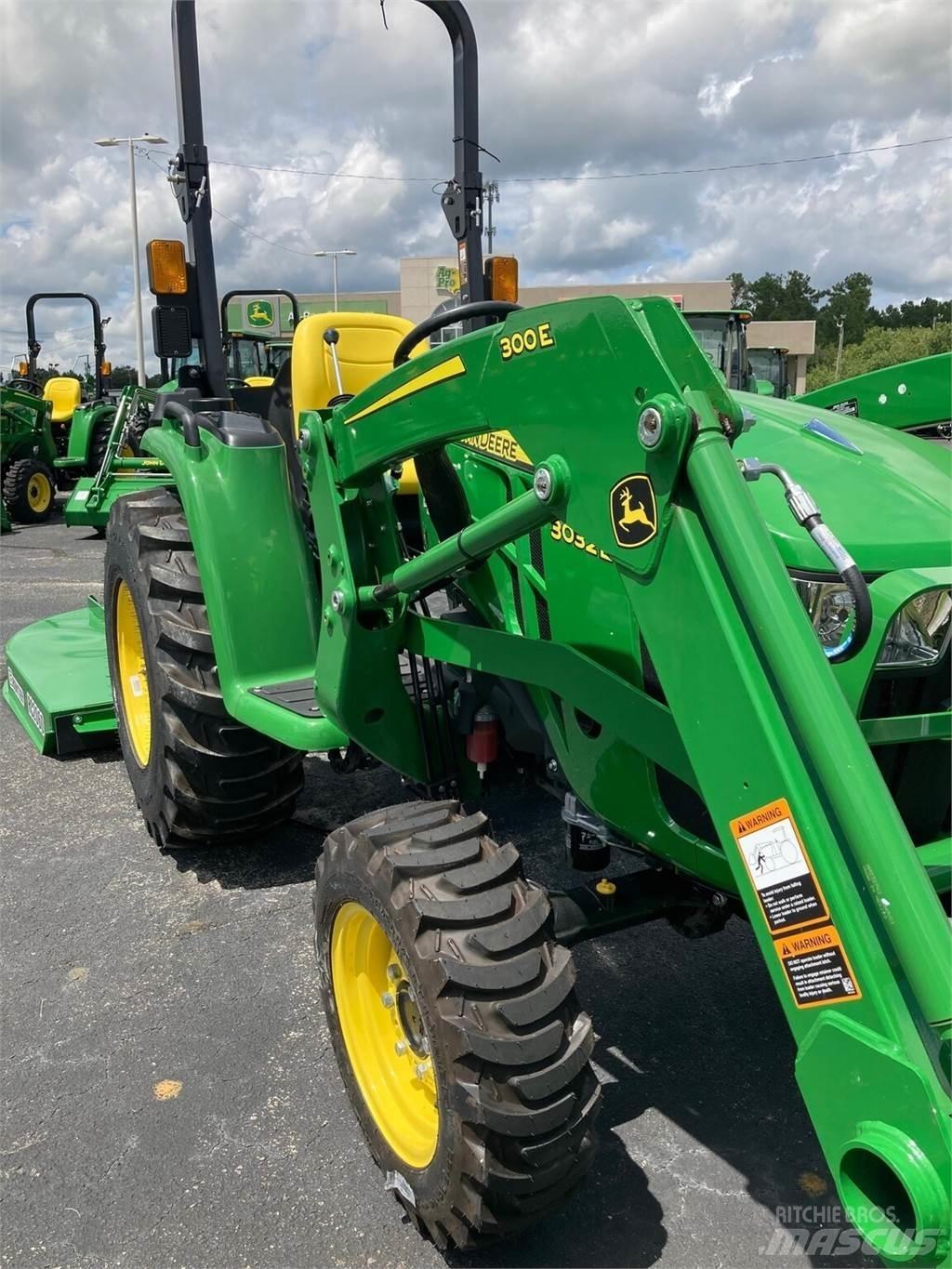John Deere 3032E Kompaktní traktory