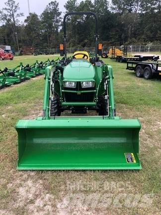 John Deere 3038E Kompaktní traktory