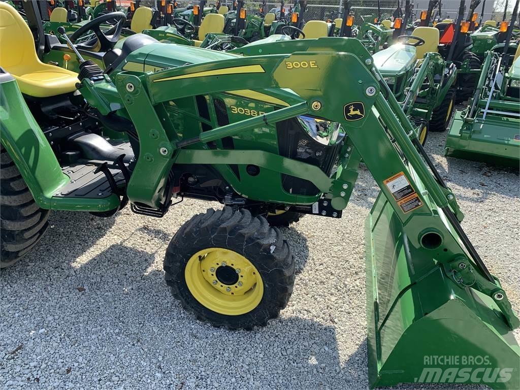 John Deere 3038E Kompaktní traktory