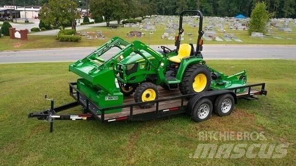 John Deere 3038E Kompaktní traktory