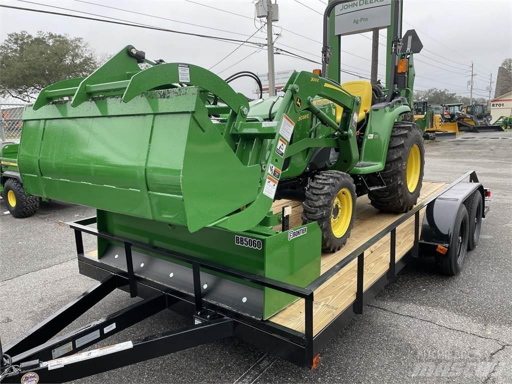 John Deere 3038E Kompaktní traktory