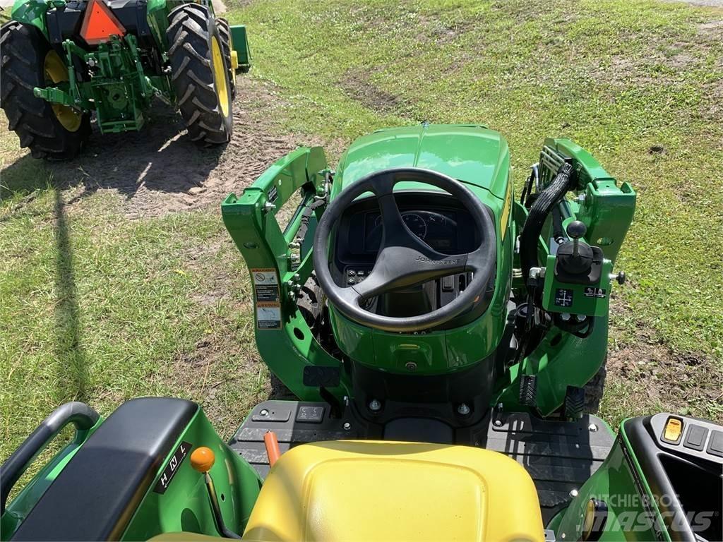 John Deere 3038E Kompaktní traktory
