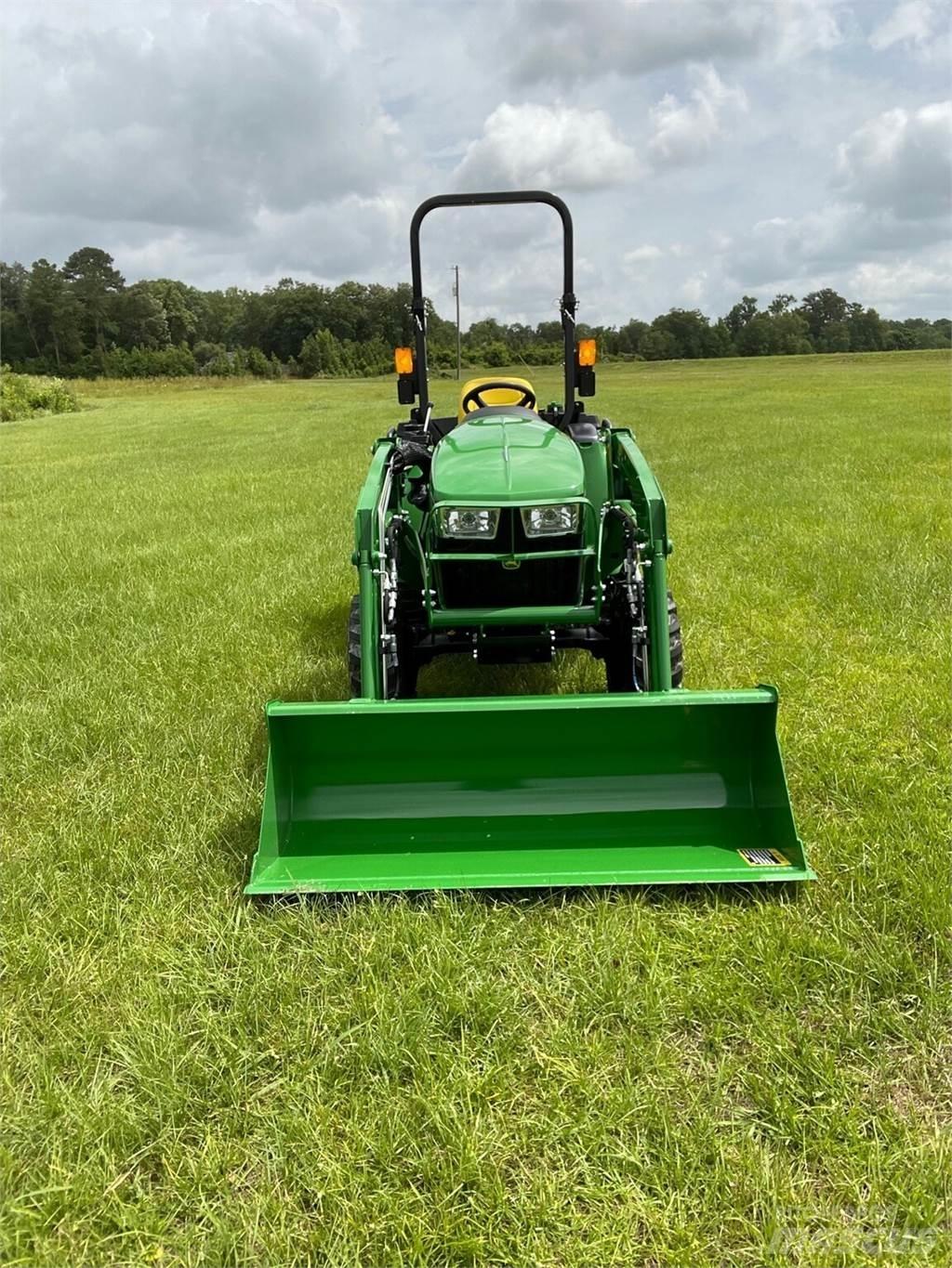 John Deere 3038E Kompaktní traktory