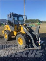 John Deere 304 G Mininakladače