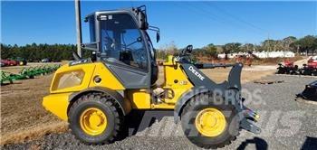John Deere 304 G Mininakladače