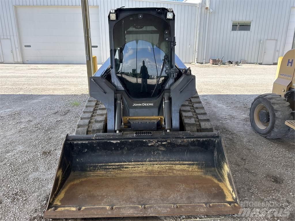 John Deere 323D Mininakladače