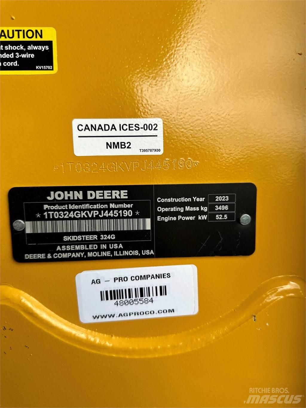 John Deere 324G Smykem řízené nakladače