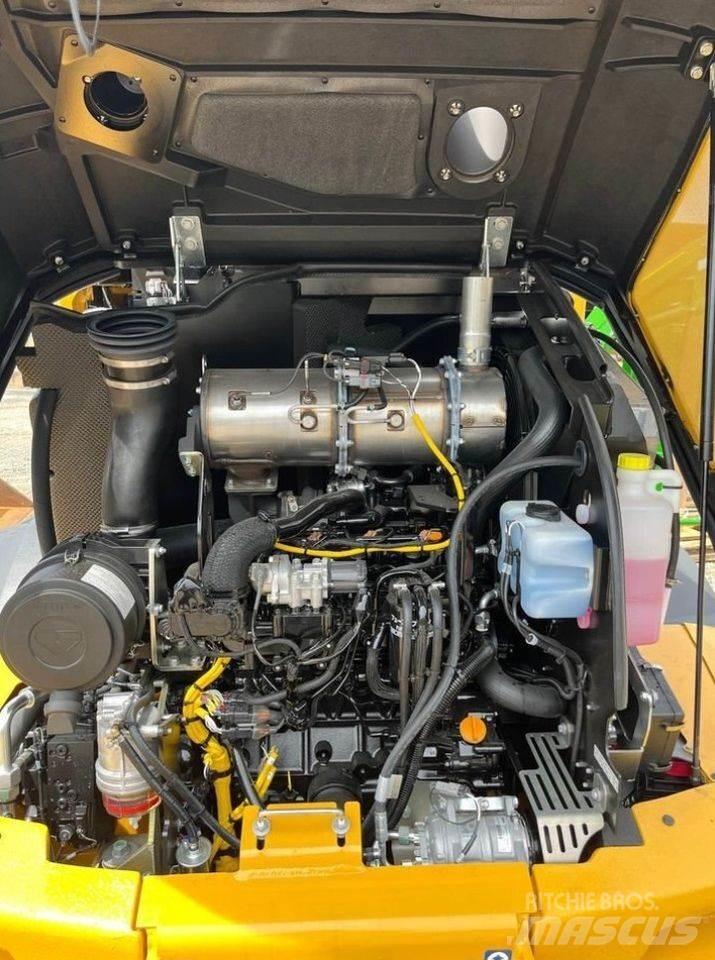 John Deere 324P Kolové nakladače
