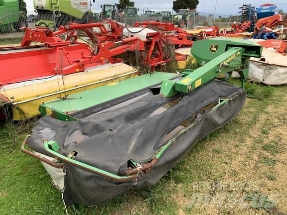 John Deere 328A Kondicionér žacího stroje