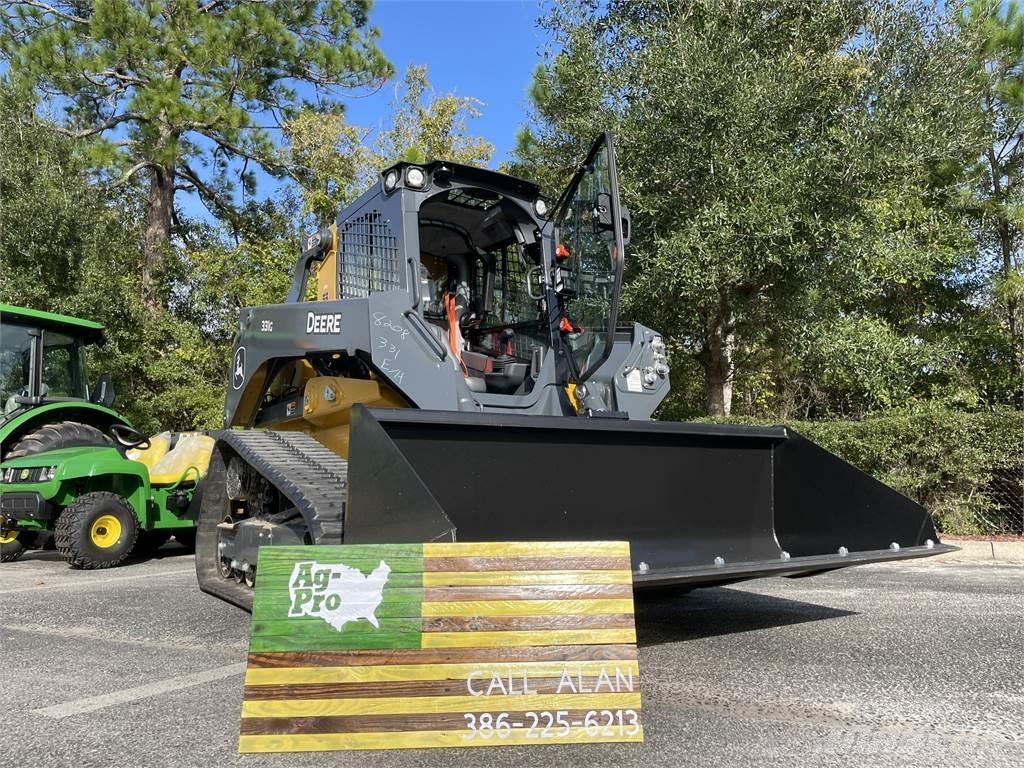 John Deere 331G Smykem řízené nakladače