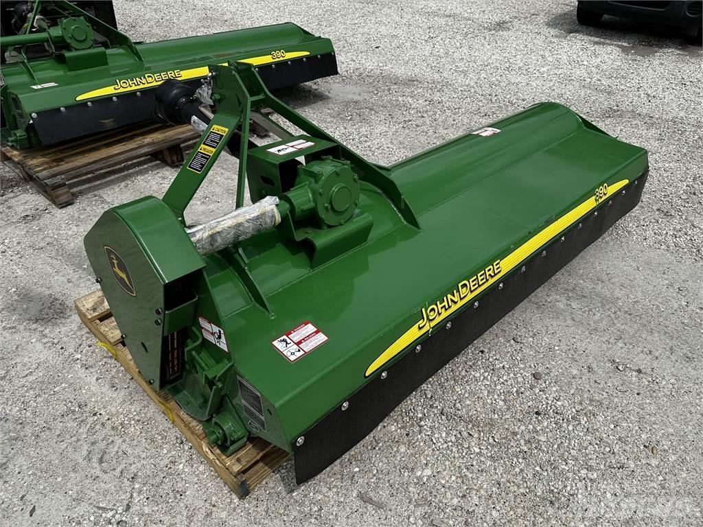 John Deere 390 Žací stroje
