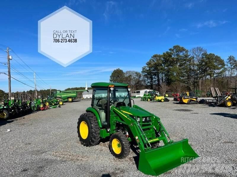 John Deere 4044R Traktory