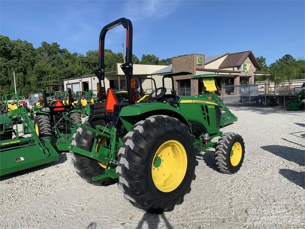 John Deere 4066M Traktory