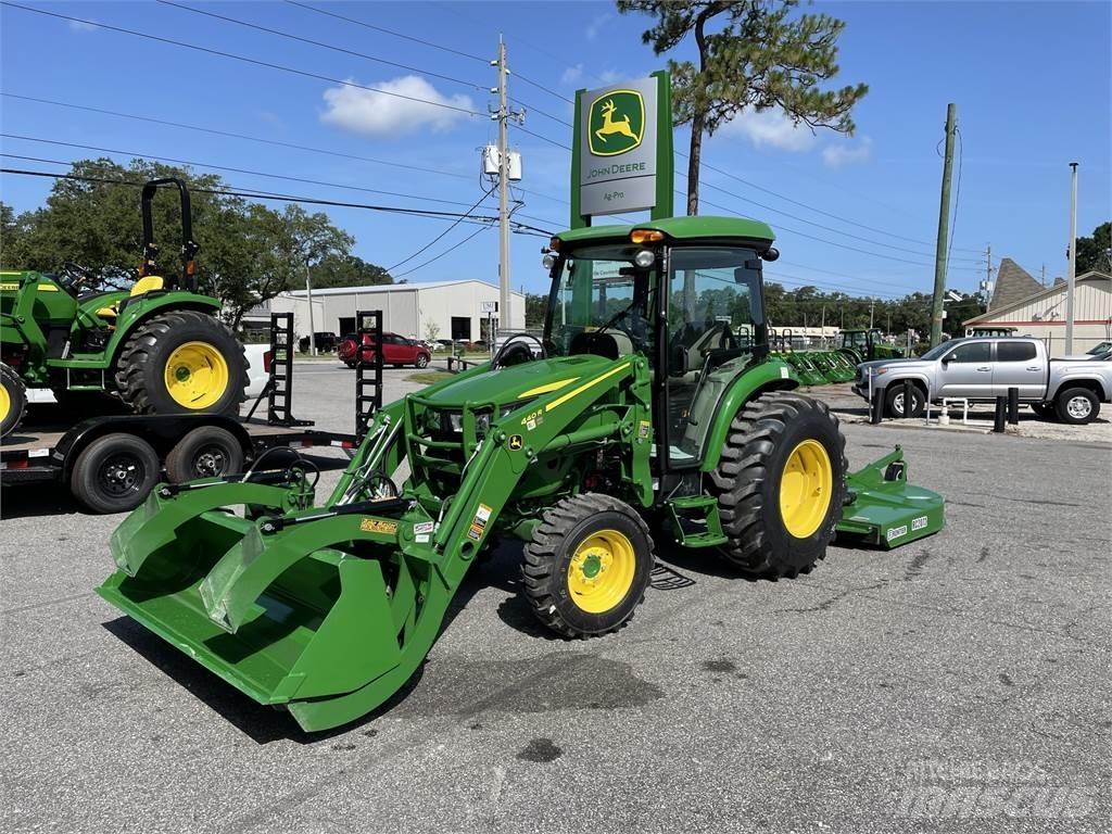 John Deere 4066R Traktory