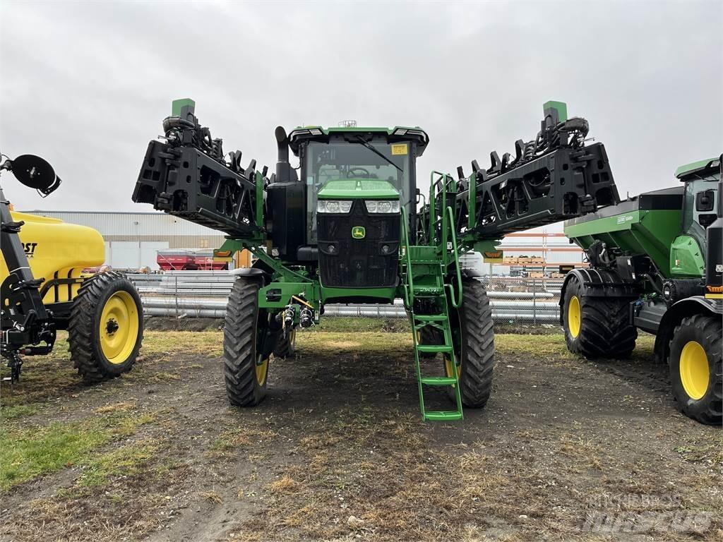 John Deere 412R Tažené postřikovače