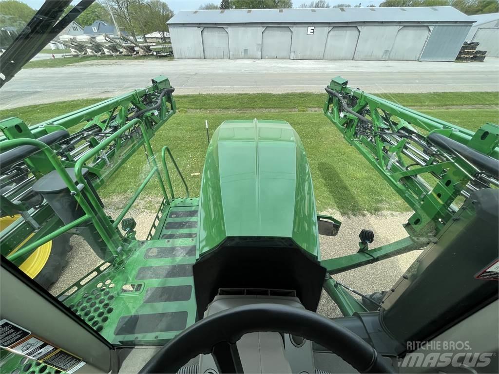John Deere 412R Tažené postřikovače