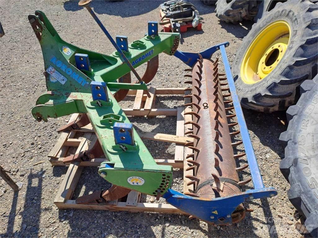 John Deere 443 Stroje na sklizeň pícnin-příslušenství