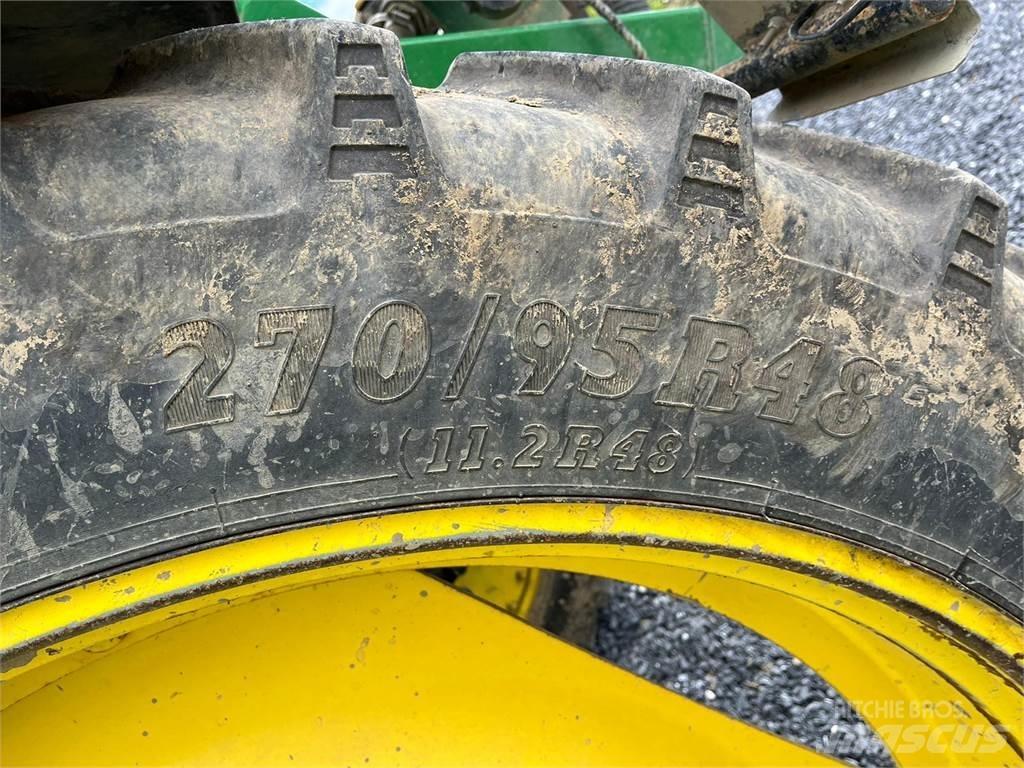 John Deere 4720 Tažené postřikovače
