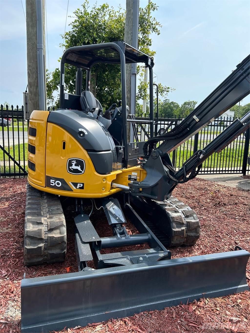 John Deere 50 P Mini rýpadla < 7t