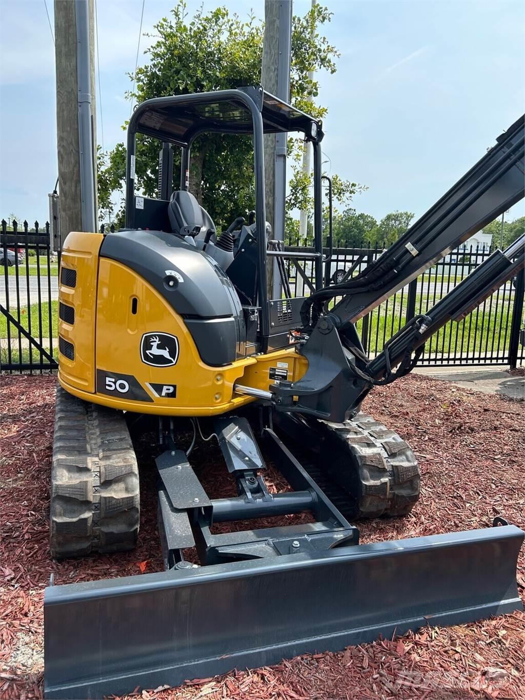 John Deere 50 P Mini rýpadla < 7t