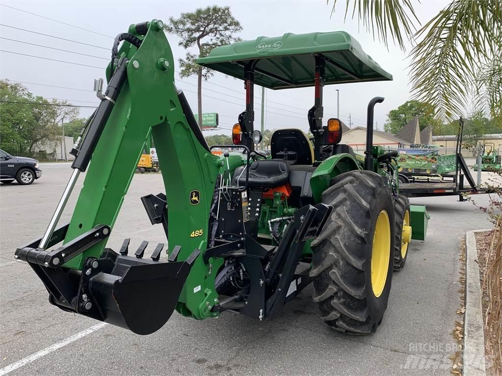 John Deere 5045E Traktory