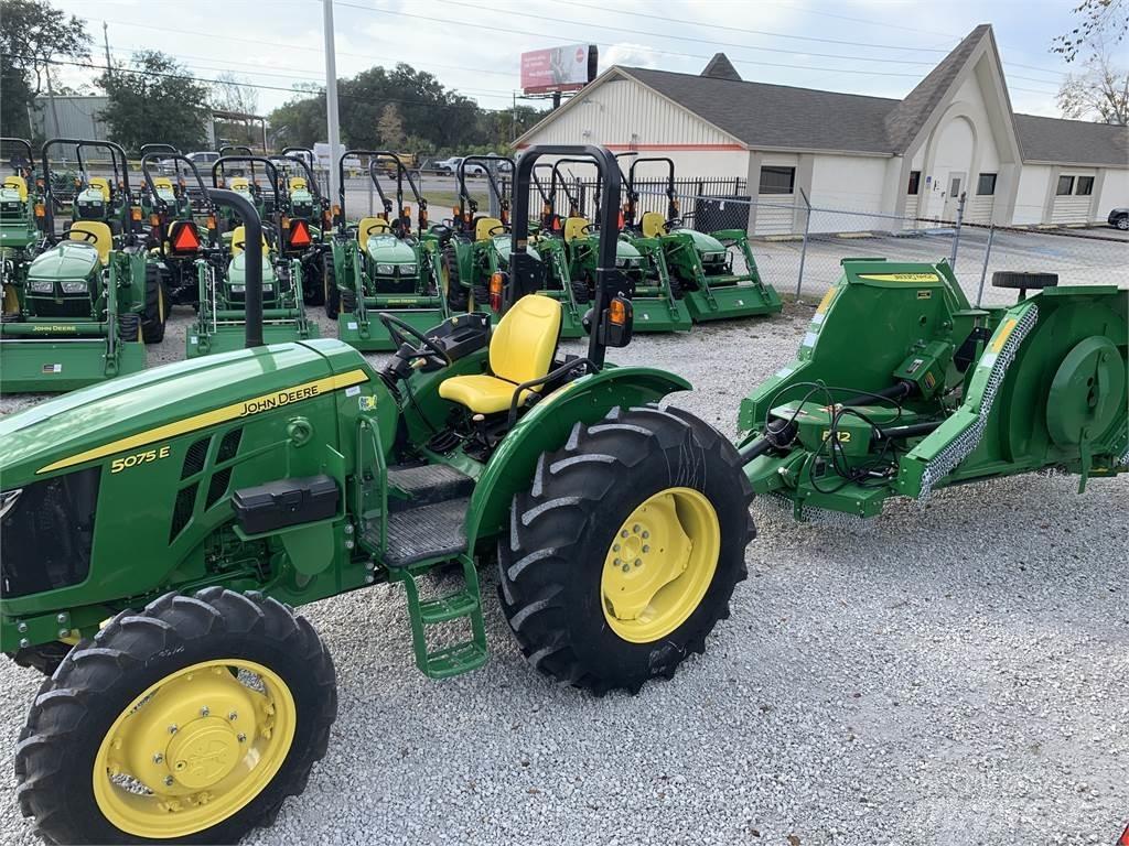 John Deere 5075E Traktory