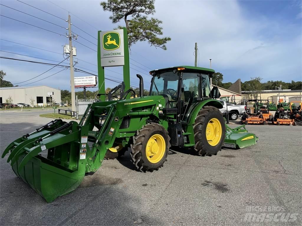 John Deere 5090E Traktory