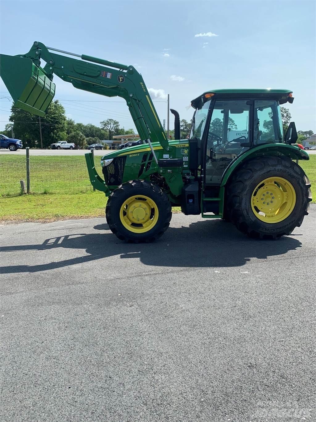 John Deere 5090E Traktory