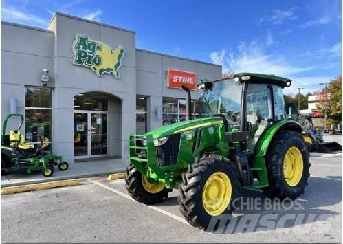 John Deere 5090M Traktory