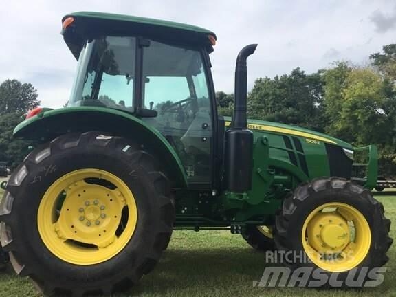 John Deere 5100E Traktory