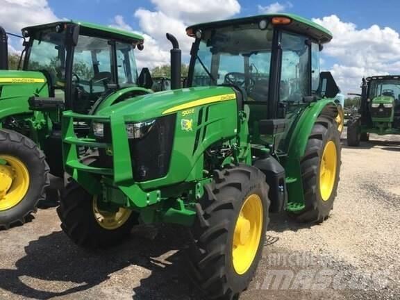 John Deere 5100E Traktory