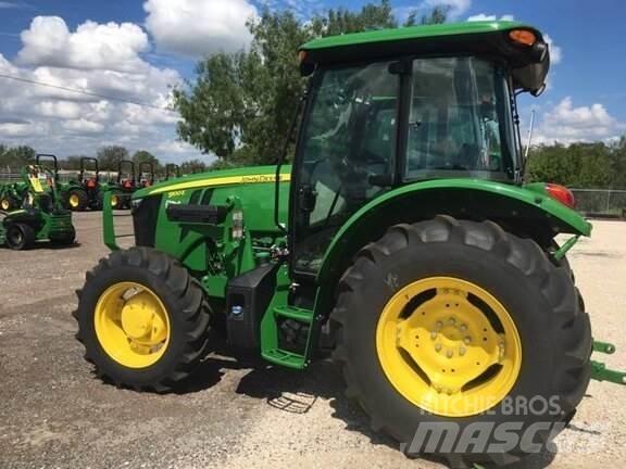 John Deere 5100E Traktory