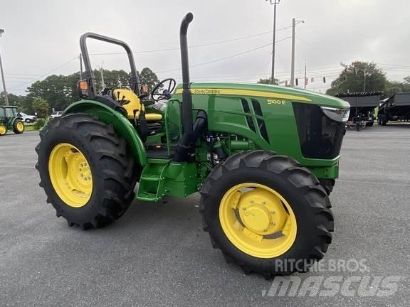 John Deere 5100E Traktory