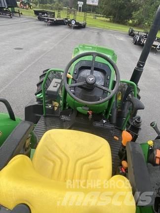 John Deere 5100E Traktory