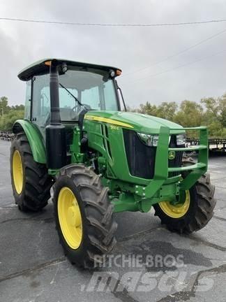 John Deere 5100E Traktory