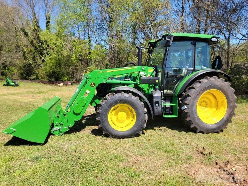 John Deere 5125M Traktory