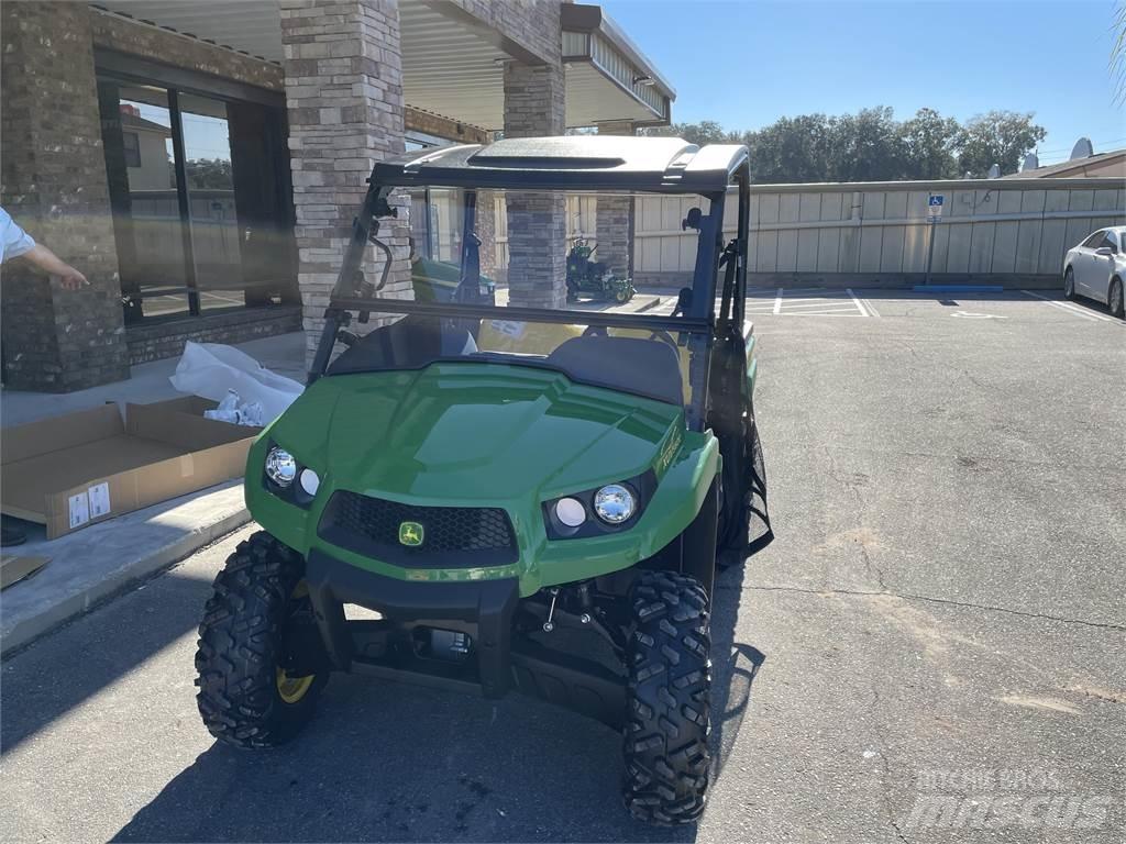 John Deere 560E Užitkové stroje