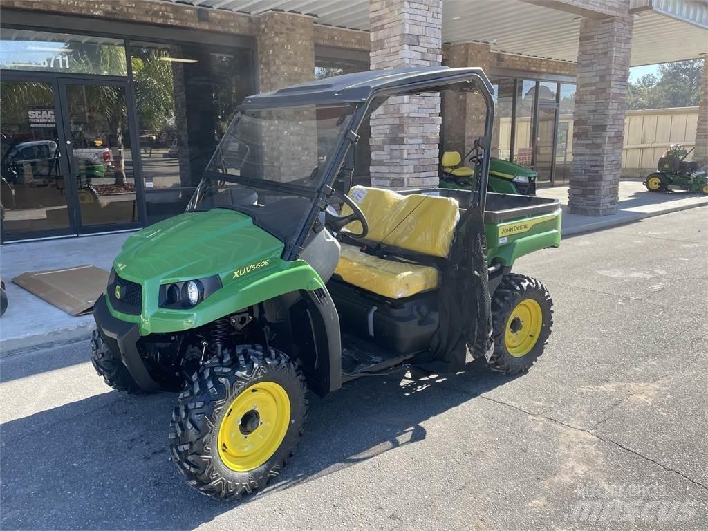 John Deere 560E Užitkové stroje
