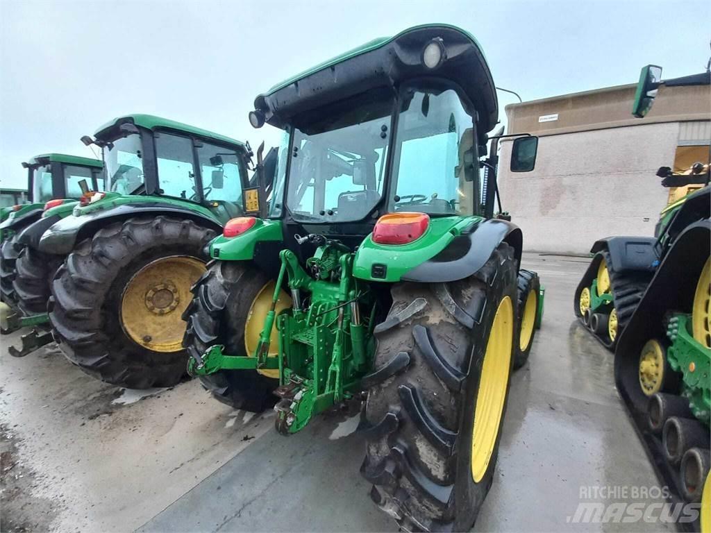 John Deere 5720 Traktory