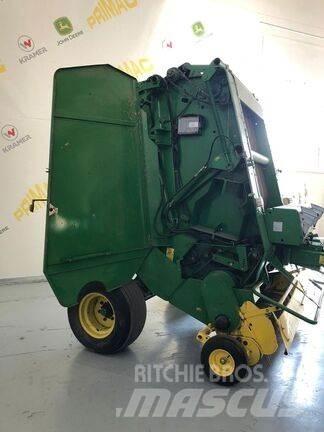 John Deere 590 Lis na válcové balíky