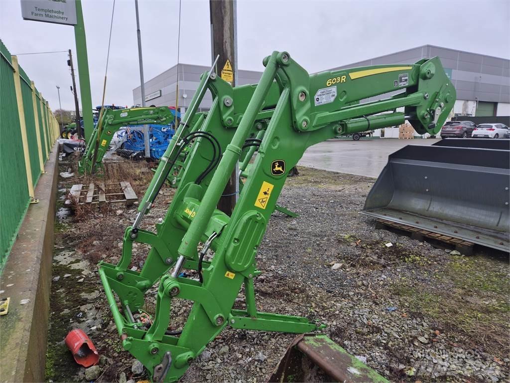 John Deere 603R Traktory